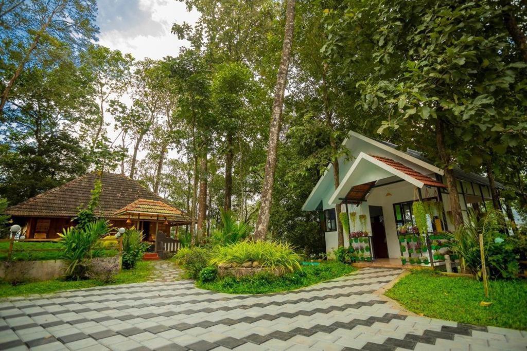 Traditional Kerala Villa Munnar Exterior photo