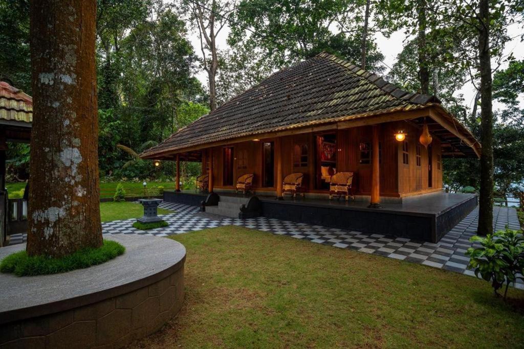 Traditional Kerala Villa Munnar Exterior photo